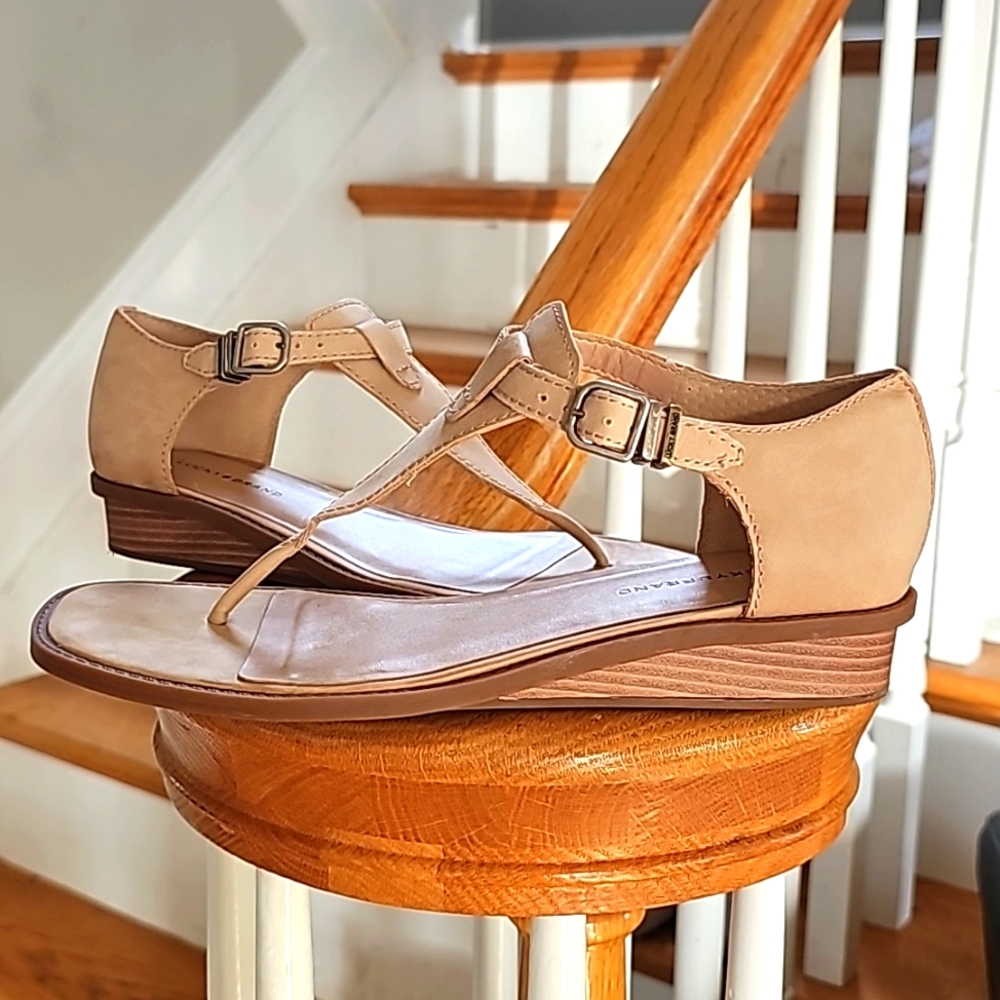 Lucky Brand Suede Sandals